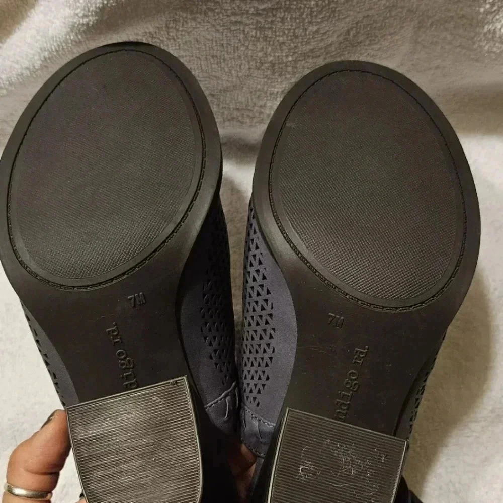 New Indigo Rd. Grey Sandals Women's 7M Slingback Block Heels Casual Open Toe - Picture 4 of 6